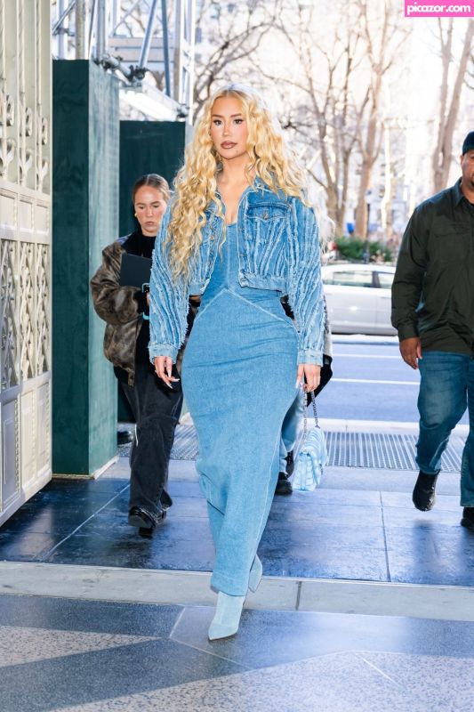Iggy Azalea N535
