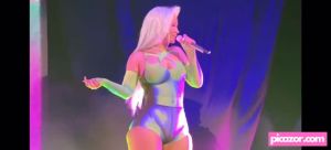 Iggy Azalea - Thumb