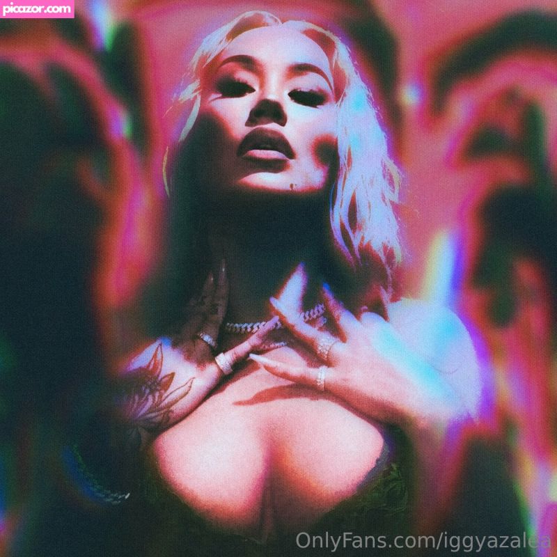 Iggy Azalea N595
