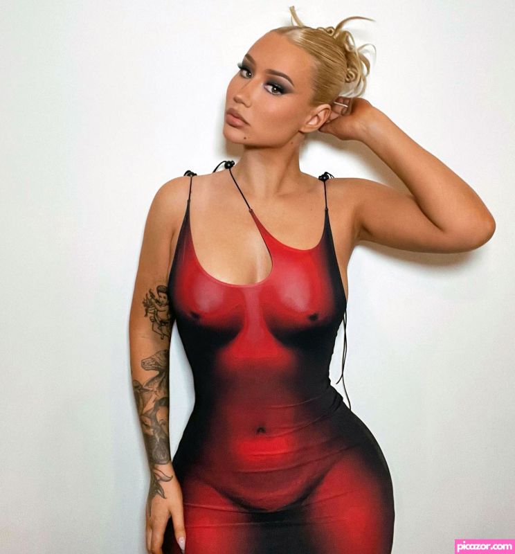 Iggy Azalea N148
