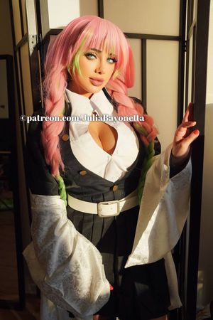 julia-bayonetta-2 photo #528 photo n 528