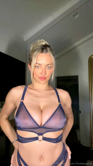 lindsey-pelas photo #31 photo n 31