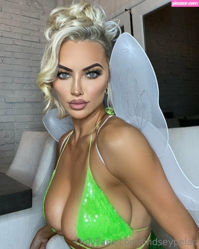 Lindsey Pelas - Image