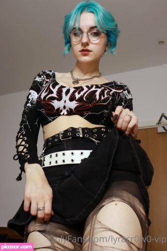 Lyra Crow - Image