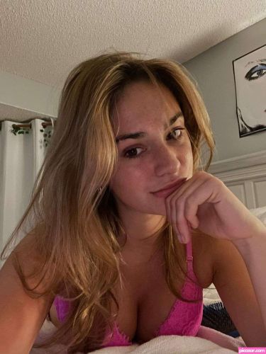 Makenzie Raine - Image