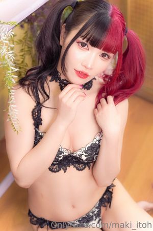 Maki Itoh N5