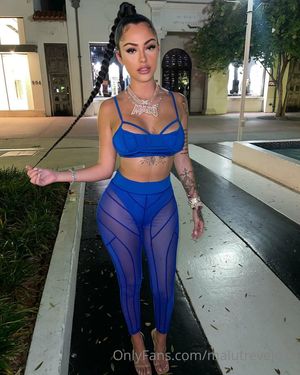 malu-trevejo photo #366 photo n 366