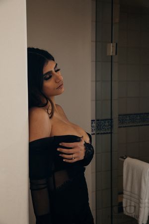 mia-khalifa photo #101 photo n 101