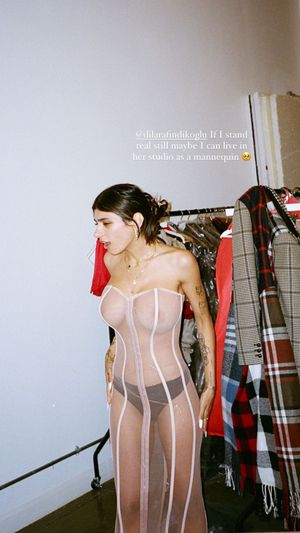Mia Khalifa - Thumb