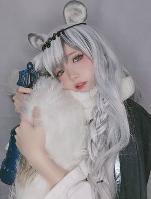 miu-cosplayer-1 photo #2 photo n 2