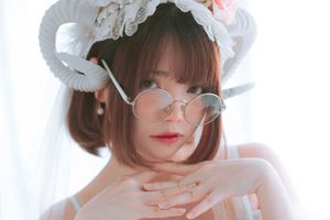 Miu  Cosplayer N11
