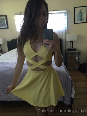 Riley Reid - Thumb