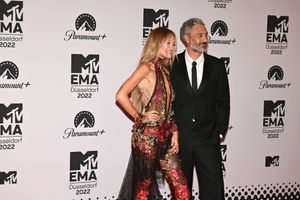 Rita Ora N64