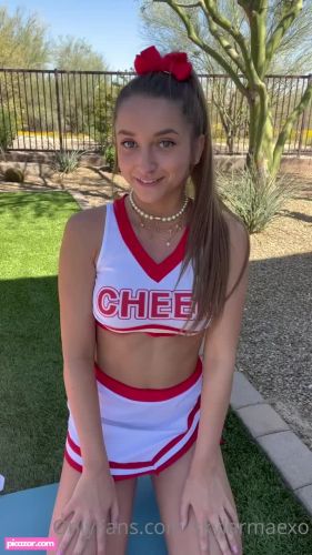 Skylar Mae - Image