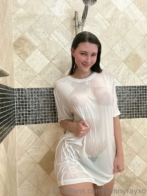 Sunnyrayyxo - Thumb