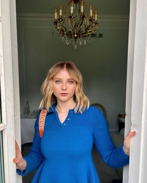 thomasin-mckenzie-1 photo #9 photo n 9