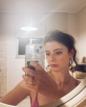 thomasin-mckenzie-1 photo #41 photo n 41