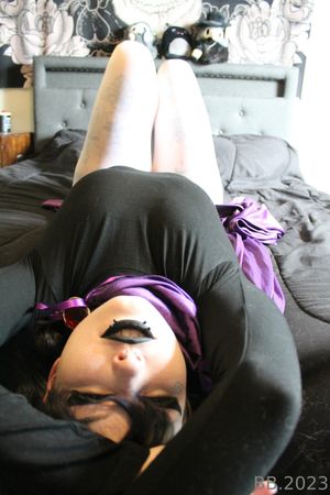 yourhotmllf N3
