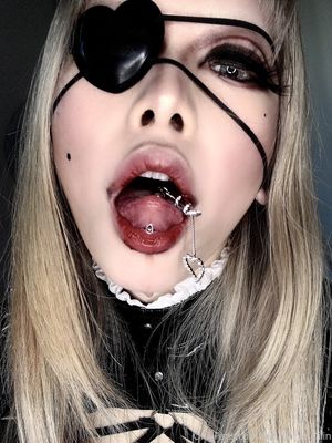 hirarilily-piercedpupil photo #11 photo n 11