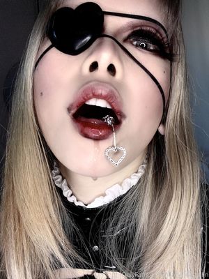 hirarilily-piercedpupil photo #8 photo n 8