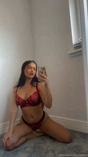 sophie-crawley-1 photo #9 photo n 9