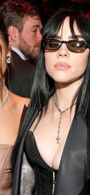 Billie Eilish - Thumb