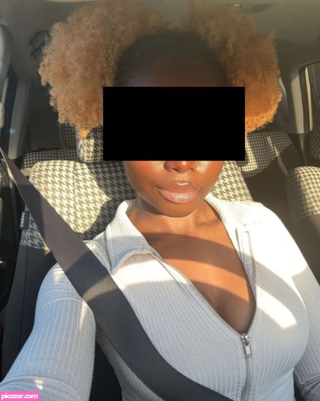 Ebony Butts N43
