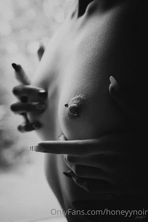 honeyy-noir-2 photo #121 photo n 121