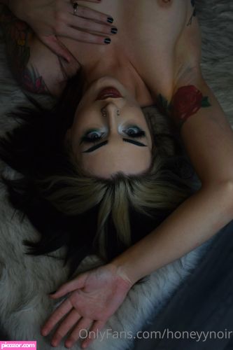Honeyy Noir  - Image