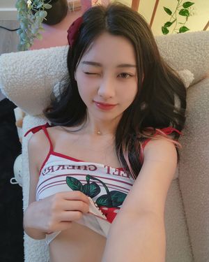 dearchuu-1 photo #200 photo n 200