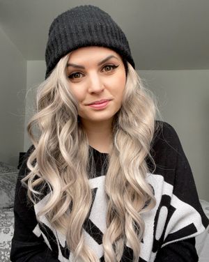 Emma Blackery N1