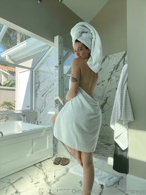 Carmengreyx  N13