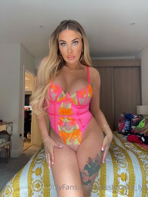 Missbrookelyn  N18