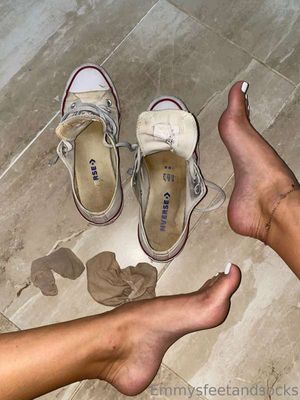 Emmysfeetandsocks  N4