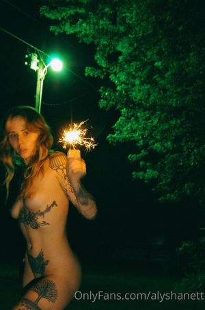 alysha-nett-2 photo #862 photo n 862