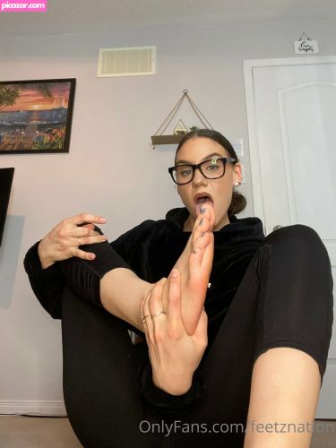 QueenZsFeet  - Image