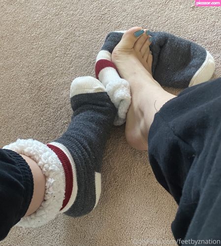 QueenZsFeet  - Image