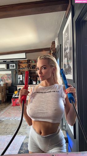 Lindsey Pelas - Image