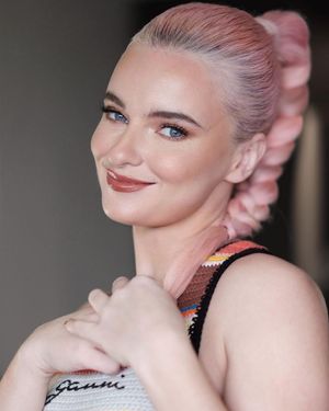 grace-chatto-1 photo #18 photo n 18