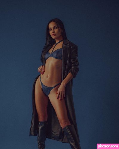 Anet Slotova - Image