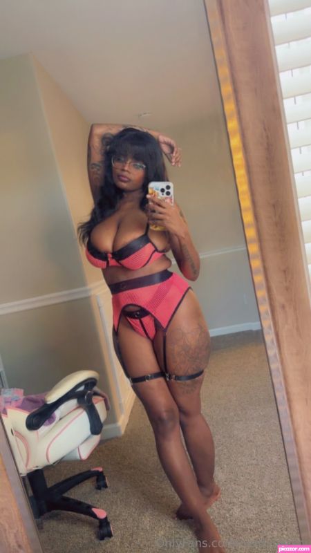 nerdynaomi N12