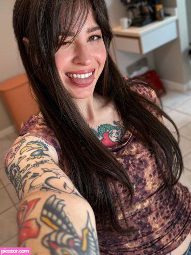Anisa Jomha - Image