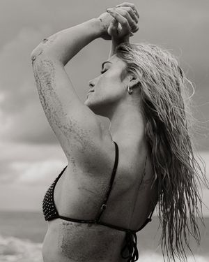 holly-james photo #6 photo n 6