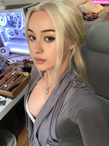 JadeyAnh - Image