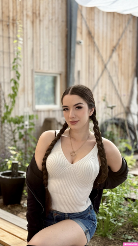 Miss Mikkaa - Image