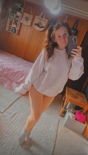 nakedblakely - Thumb