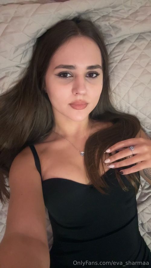 eva_sharmaa - Image