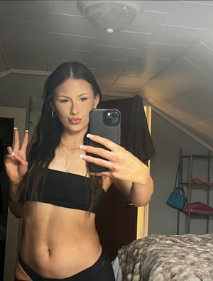 Alexissduncan - Thumb
