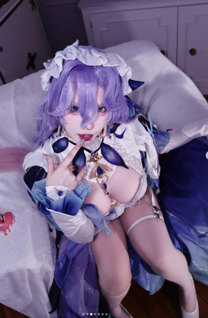 Jellyfish.coser - jellyfishcoser - Lin - Thumb