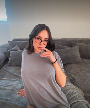 Sofia Alba - Thumb